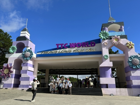 Cho Thuê Xe Du Lịch Đà Lạt